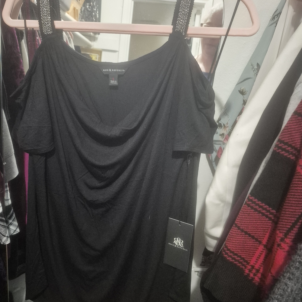 Rock & Republic Black Cowl Neck Cold Shoulder Short Sleeve Top Size L NWT